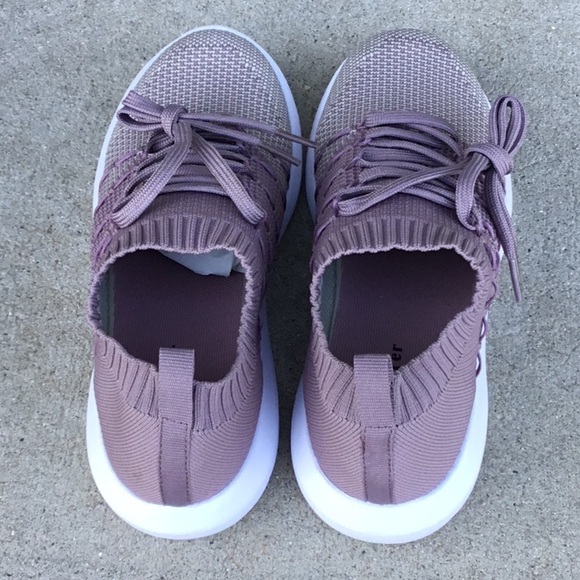 Evin Ter new sock slip on shoes. Lavender and white. Women’s size 5 - Picture 4 of 15